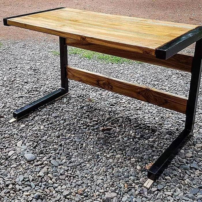 D’artagnan Desk (PRE-ORDER)